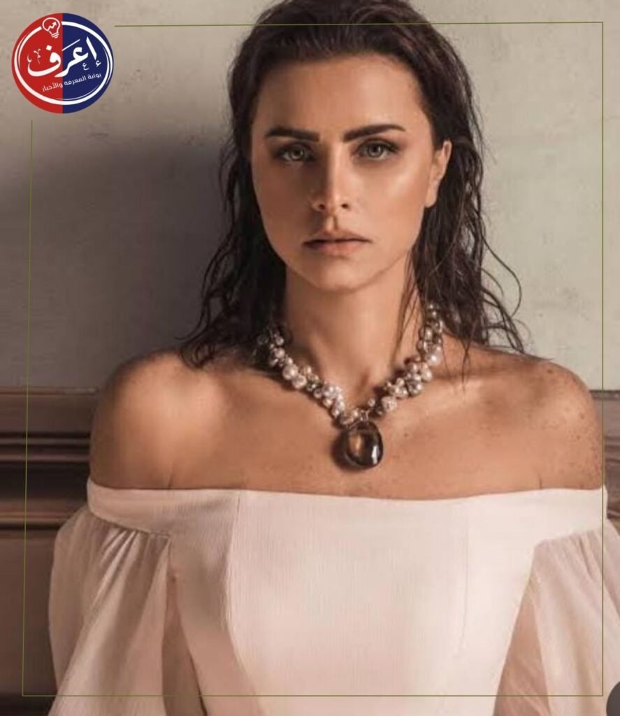 الفنانة نور اللبنانية