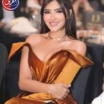 الفنانة مي عمر